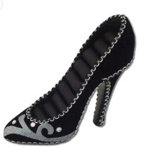 NEW
Jewelry Storage Rack, Dress Shoe Model Jewelry Holder.
Holds 7 rings 
0134
